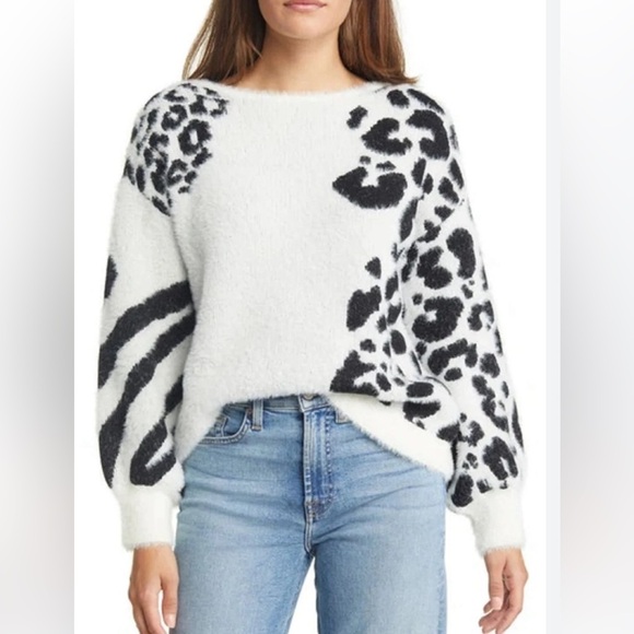 Vince Camuto animal print sweater NWT S - Picture 1 of 5